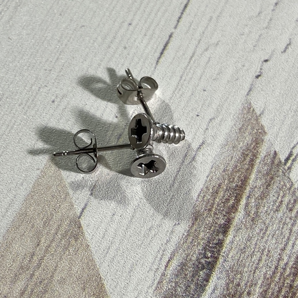 Screw Studs